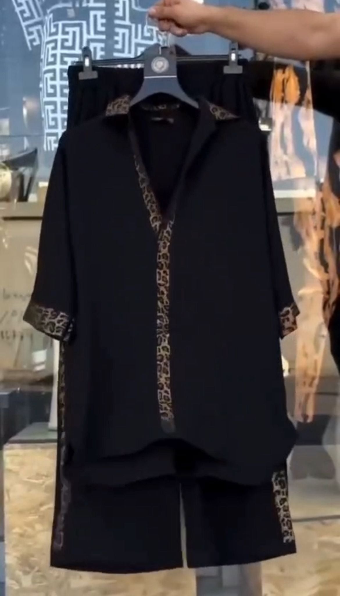 Compleu cu imprimeu TSH580